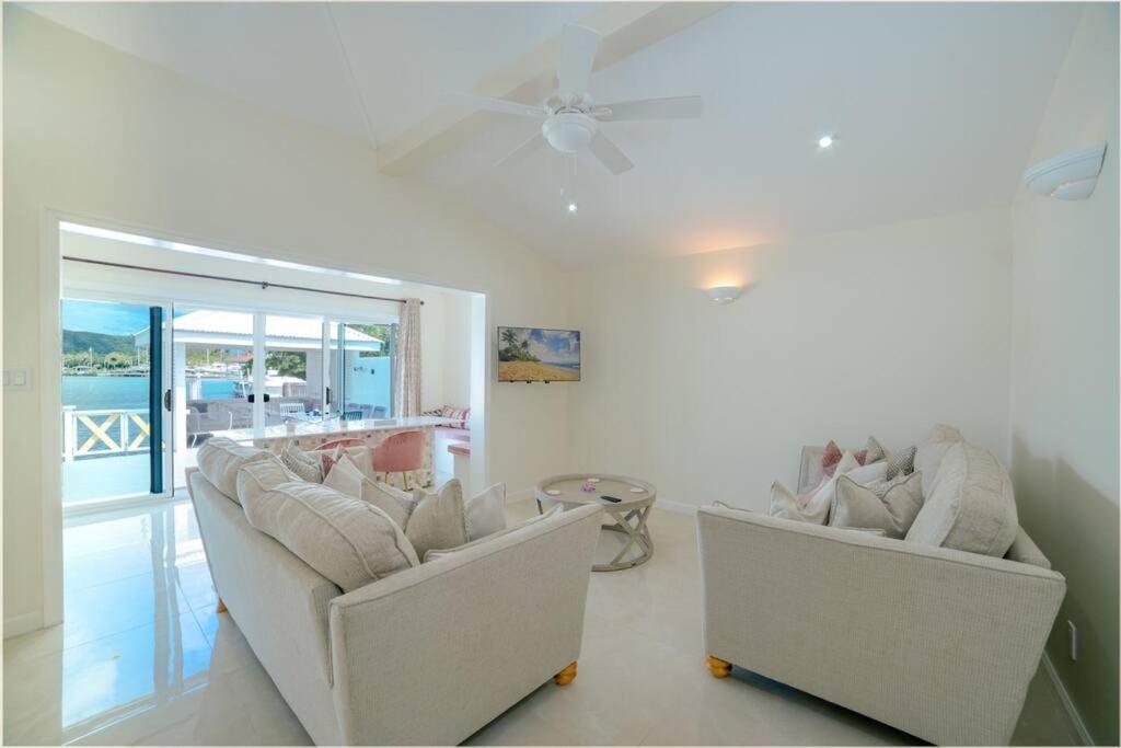 Attractive 3-Bedroom Home - Harbour Breeze Jolly Harbour Esterno foto